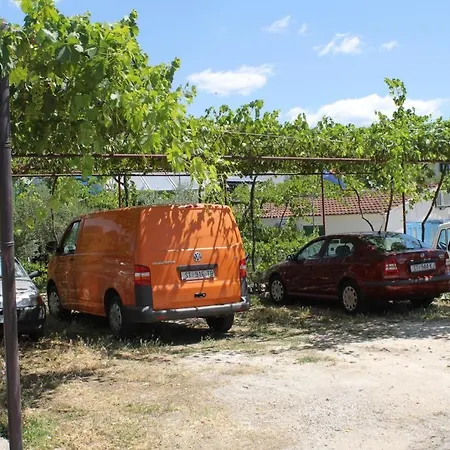 Apartman Studio 6852e Sucuraj
